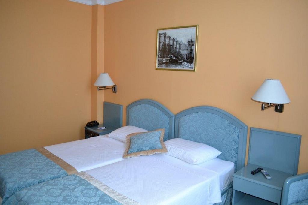 הייבליאדה Merit Halki Palace Hotel מראה חיצוני תמונה