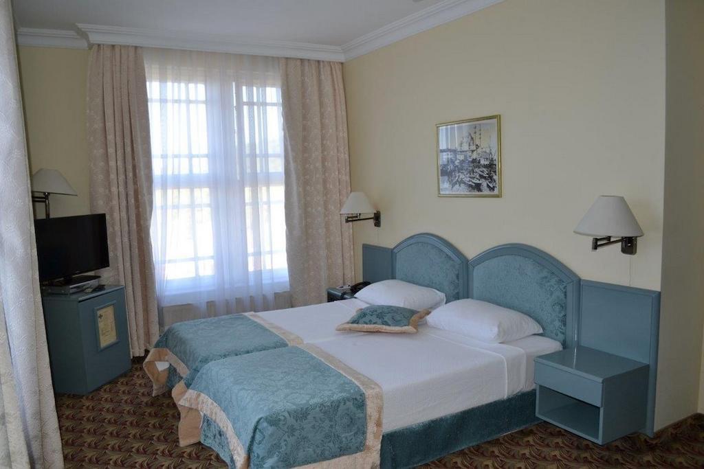 הייבליאדה Merit Halki Palace Hotel מראה חיצוני תמונה